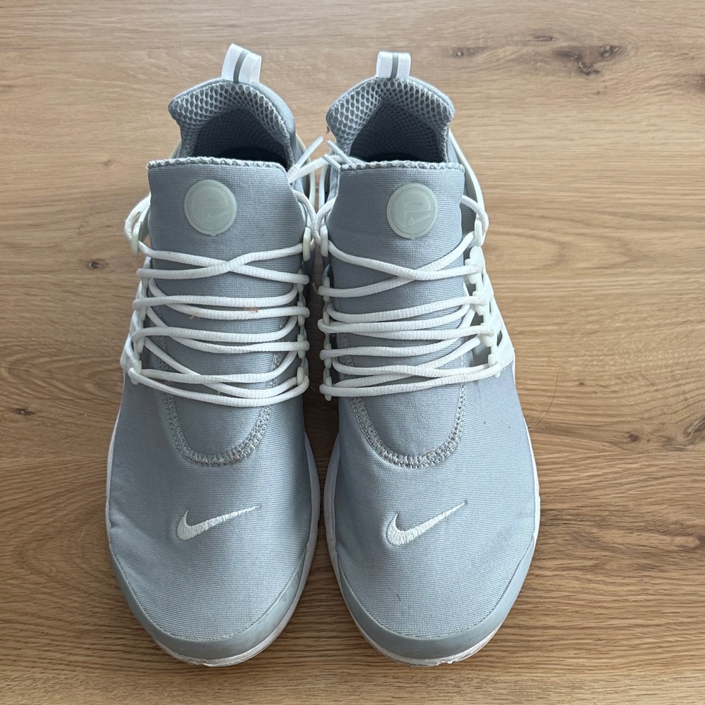 Nike Light Gray Air Presto Sneakers with White Details